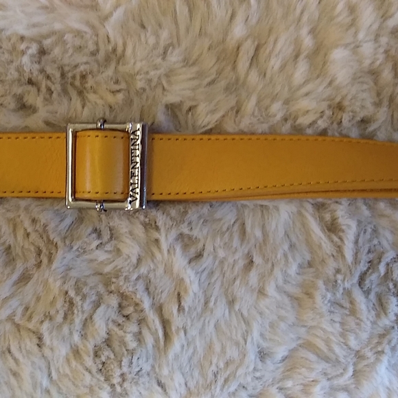 Valentina yellow and tan leather crossbody bag. - Picture 4 of 16